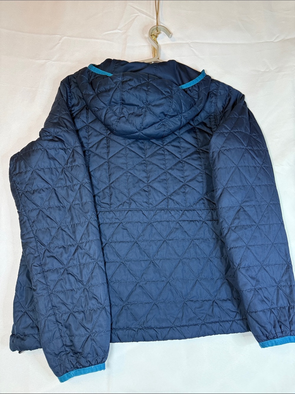 L.L. Bean Women's Teal Quilted Jacket - Navy Lining - Picture 7 of 10